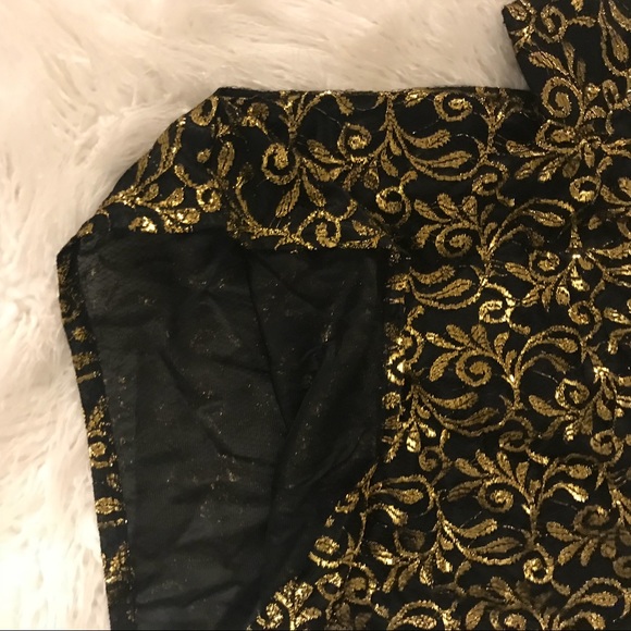 Vintage black & gold top 🖤💛 - Picture 3 of 3